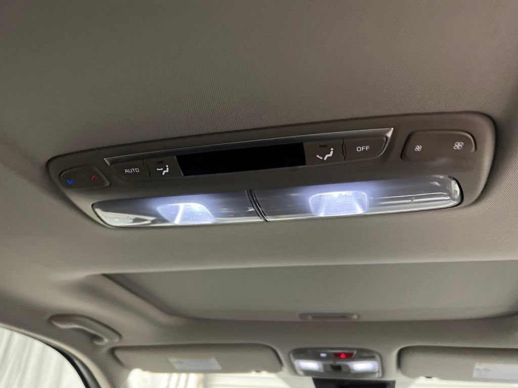 Used 2025 Kia Telluride S FWD image 16