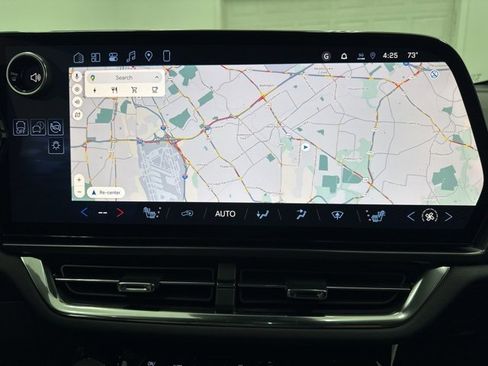 New 2026 Chevrolet Equinox EV LT image 17