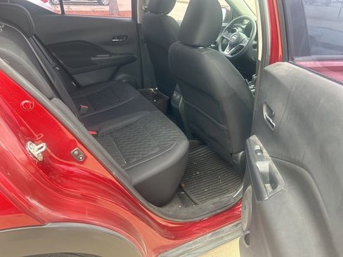 Certified 2022 Nissan Kicks SV image 11