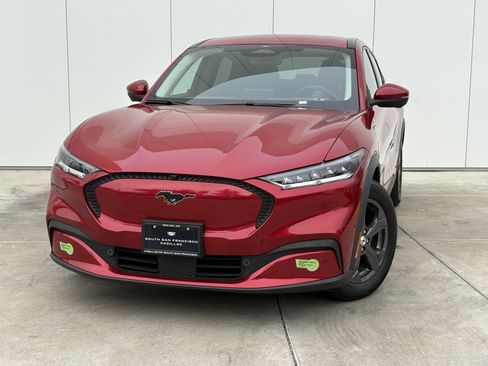 Used 2021 Ford Mustang Mach-E Select w/ Comfort/Technology Package image 1