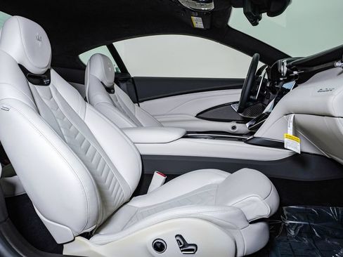 Certified 2024 Maserati GranTurismo Trofeo AWD/4WD image 18