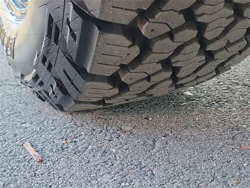 Used 2025 Ford Bronco Outer Banks image 32