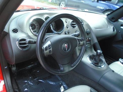 Used 2008 Pontiac Solstice Convertible w/ Premium Package RWD image 13