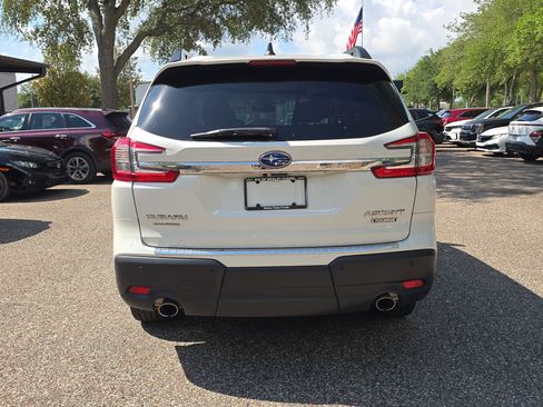 Used 2023 Subaru Ascent Touring AWD/4WD image 6