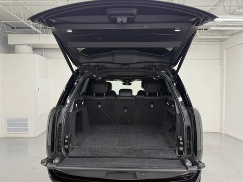 Used 2023 Land Rover Range Rover SE image 27