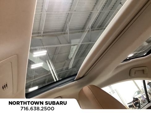 Used 2018 Lexus ES 350 w/ Luxury Package w/Wood Trim image 14