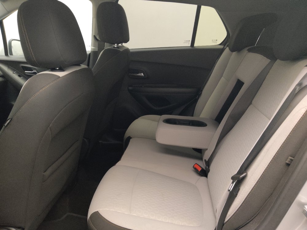 Used 2022 Chevrolet Trax LS w/ Tint and Cruise Package FWD image 18