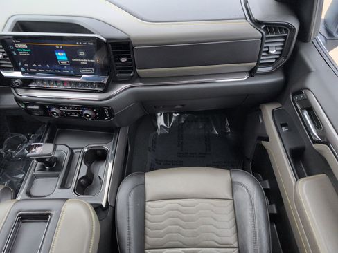 Certified 2022 Chevrolet Silverado 1500 ZR2 w/ Technology Package image 29