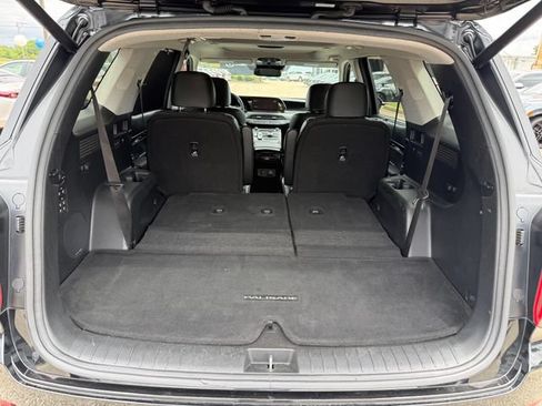 Used 2022 Hyundai Palisade Limited FWD image 32