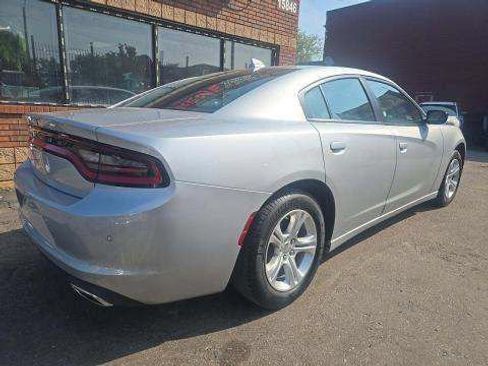 Used 2023 Dodge Charger SXT RWD image 2