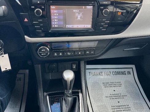 Used 2014 Toyota Corolla LE Premium image 34