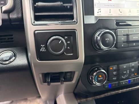 Used 2019 Ford F250 4x4 Crew Cab Super Duty image 23