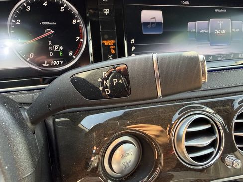Used 2015 Mercedes-Benz S 550 Sedan image 21