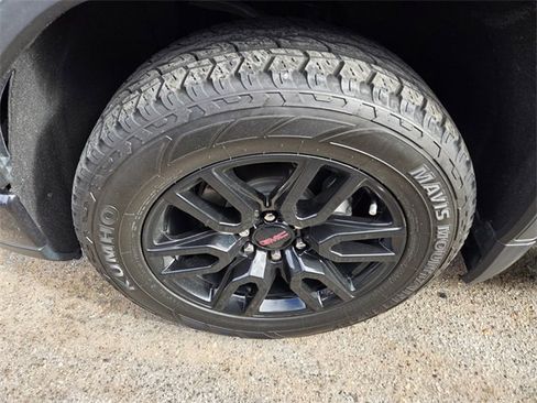 Used 2022 GMC Sierra 1500 Elevation w/ Elevation Premium Package image 3