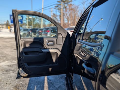 Used 2018 Chevrolet Silverado 1500 LT w/ All Star Edition image 28