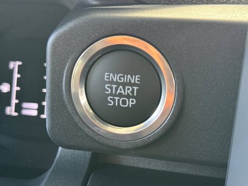 New 2026 Toyota 4Runner SR5 AWD/4WD image 28