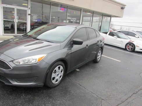 Used 2018 Ford Focus S FWD image 32