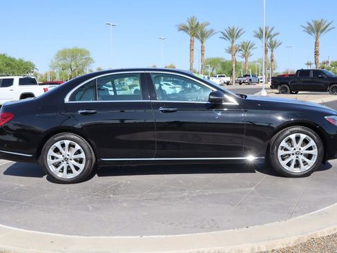 Used 2018 Mercedes-Benz E 300 E 300 image 4