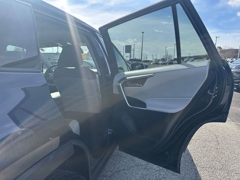 Used 2025 Toyota RAV4 XLE image 13