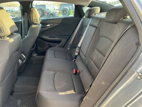 Used 2023 Chevrolet Malibu LT image 4