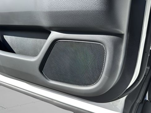 New 2025 Honda Pilot Touring image 27