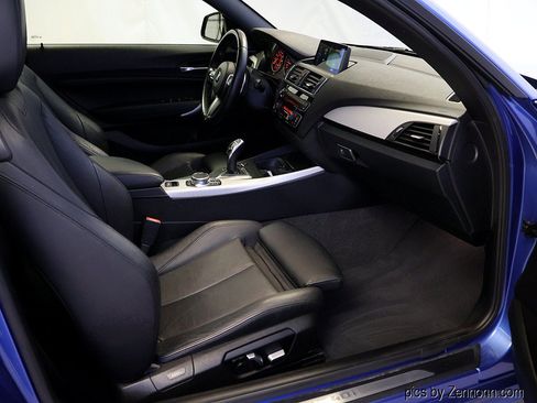 Used 2017 BMW M240i xDrive Convertible AWD/4WD image 31