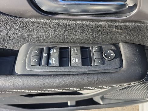 New 2026 Chrysler Pacifica Select image 20