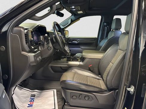 Used 2024 Chevrolet Silverado 1500 ZR2 w/ Technology Package AWD/4WD image 10