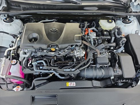 Used 2025 Toyota Camry XSE image 29