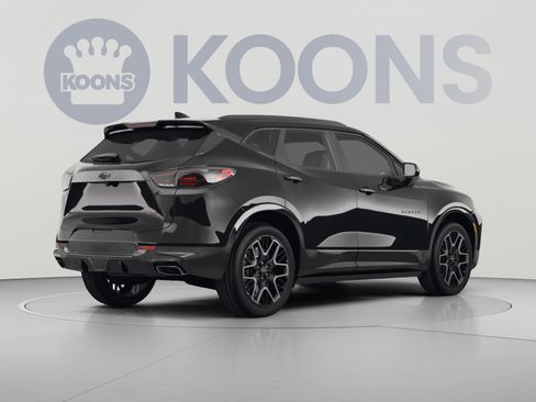Used 2023 Chevrolet Blazer RS w/ Driver Confidence II Package AWD/4WD image 4