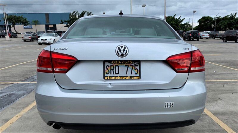 Used 2015 Volkswagen Passat 1.8T Limited Edition FWD image 6