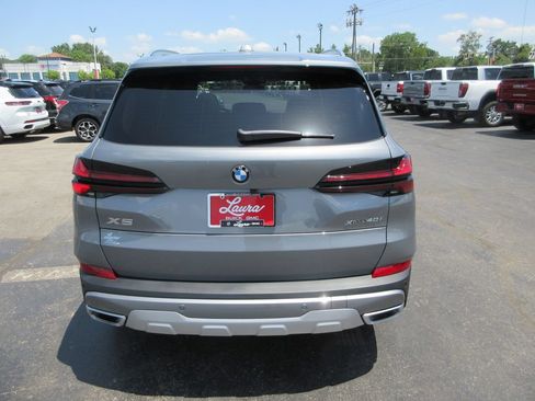 Used 2026 BMW X5 xDrive40i w/ Premium Package AWD/4WD image 7