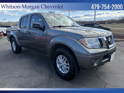 Used 2019 Nissan Frontier SV image 3