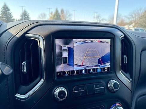 Certified 2022 GMC Sierra 3500 AT4 w/ AT4 Preferred Package image 15