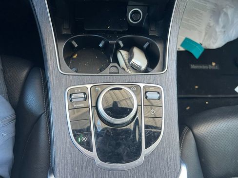 Used 2019 Mercedes-Benz C 300 Sedan image 9
