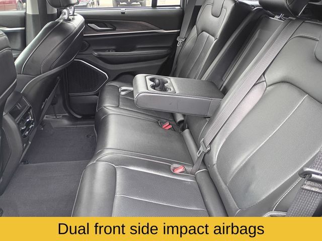 Used 2022 Jeep Grand Cherokee Limited 4xe w/ Luxury Tech Group II AWD/4WD image 20