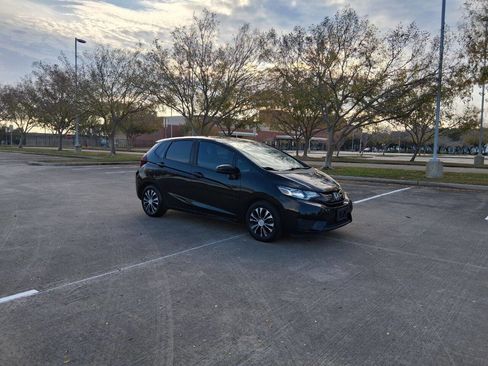 Used 2016 Honda Fit LX image 2