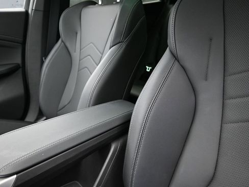 Certified 2025 BMW X2 xDrive28i AWD/4WD image 14