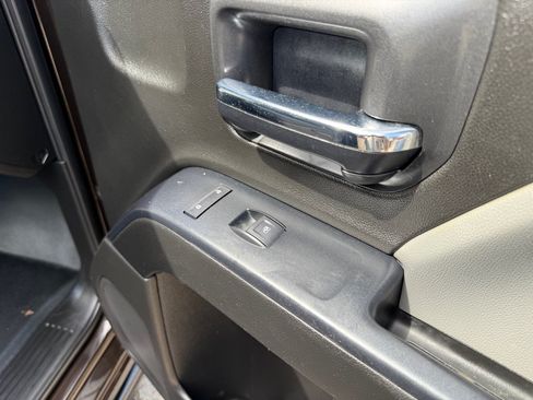 Used 2019 Chevrolet Silverado 2500 W/T AWD/4WD image 24