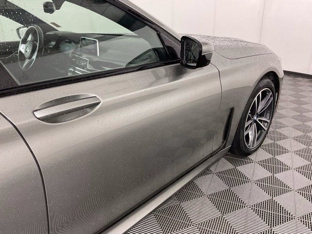 Used 2022 BMW 750i xDrive w/ Executive Package AWD/4WD image 7