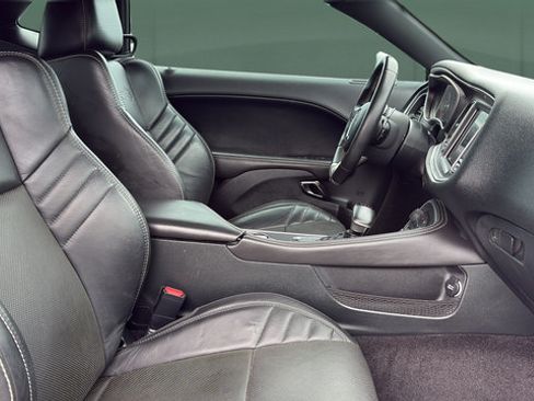 Used 2018 Dodge Challenger SRT Hellcat RWD image 29