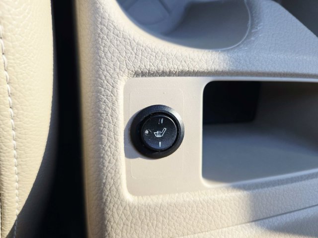 Used 2014 Nissan Rogue S AWD/4WD image 26