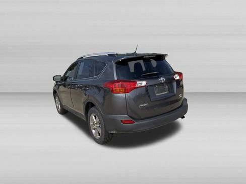 Used 2015 Toyota RAV4 XLE AWD/4WD image 7