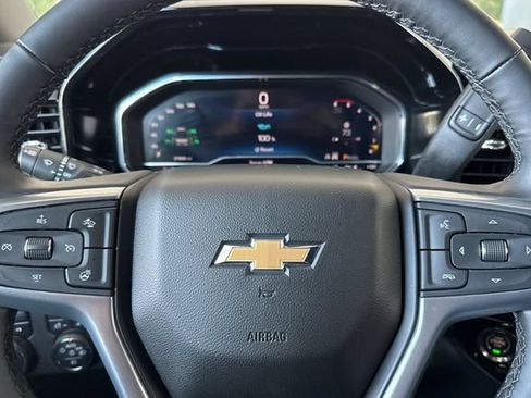 Used 2025 Chevrolet Silverado 2500 LT w/ Convenience Package AWD/4WD image 36