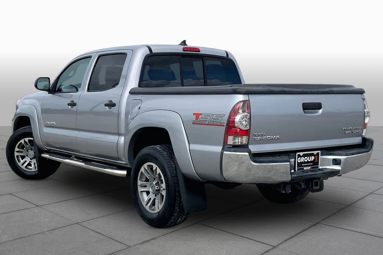 Used 2015 Toyota Tacoma PreRunner w/ SR5 Package RWD image 12