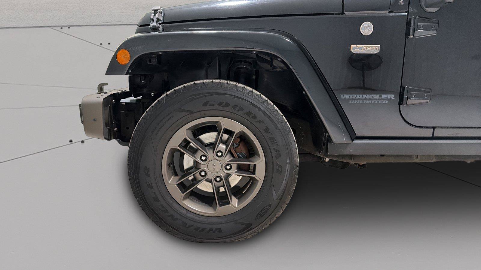 Used 2016 Jeep Wrangler Unlimited Sahara AWD/4WD image 25