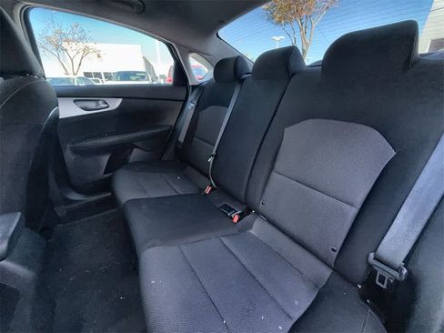 Used 2022 Kia Forte LXS image 13