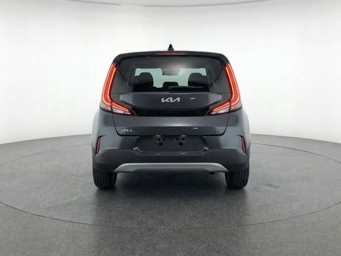 Used 2025 Kia Soul LX w/ LX Technology Package image 7