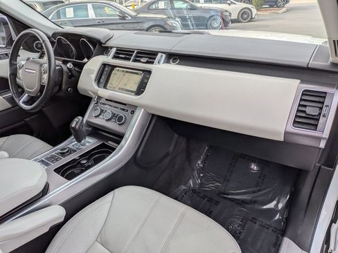 Used 2014 Land Rover Range Rover Sport HSE image 23