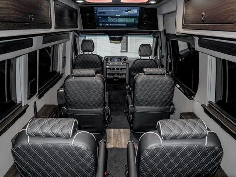 New 2024 Mercedes-Benz Sprinter 3500 image 32